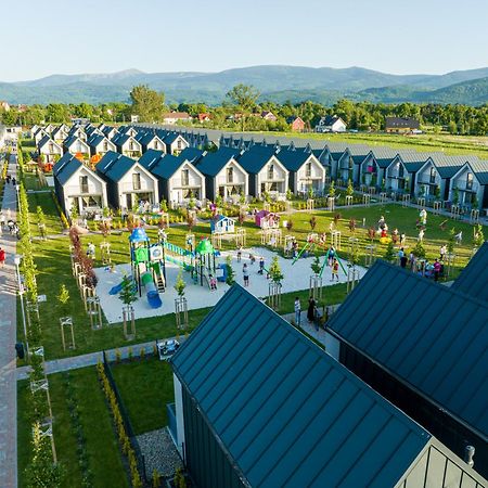 Holiday Park & Resort Cieplice Zdroj 옐레니아구라 외부 사진