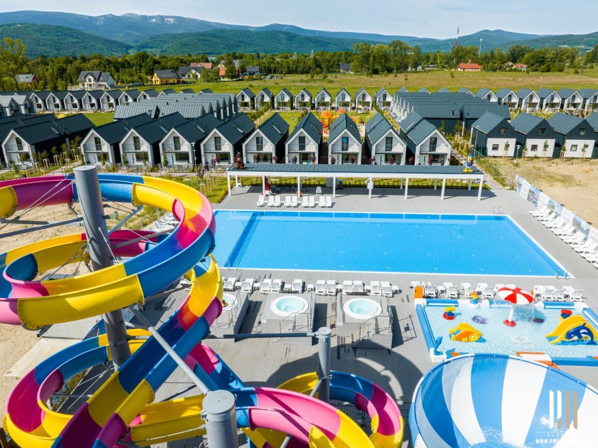 Holiday Park & Resort Cieplice Zdroj 옐레니아구라 외부 사진